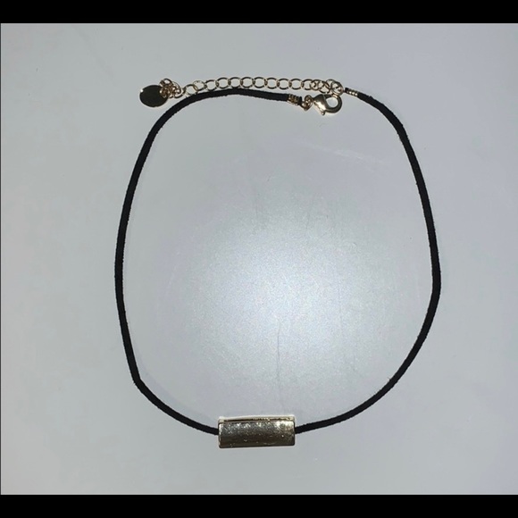 Chokers - Picture 2 of 3